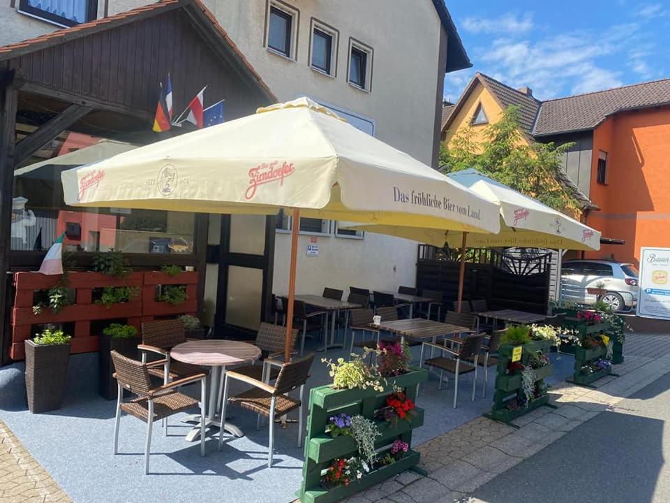 Bauer'S Pension-Restaurant-Catering Grosshabersdorf Dış mekan fotoğraf